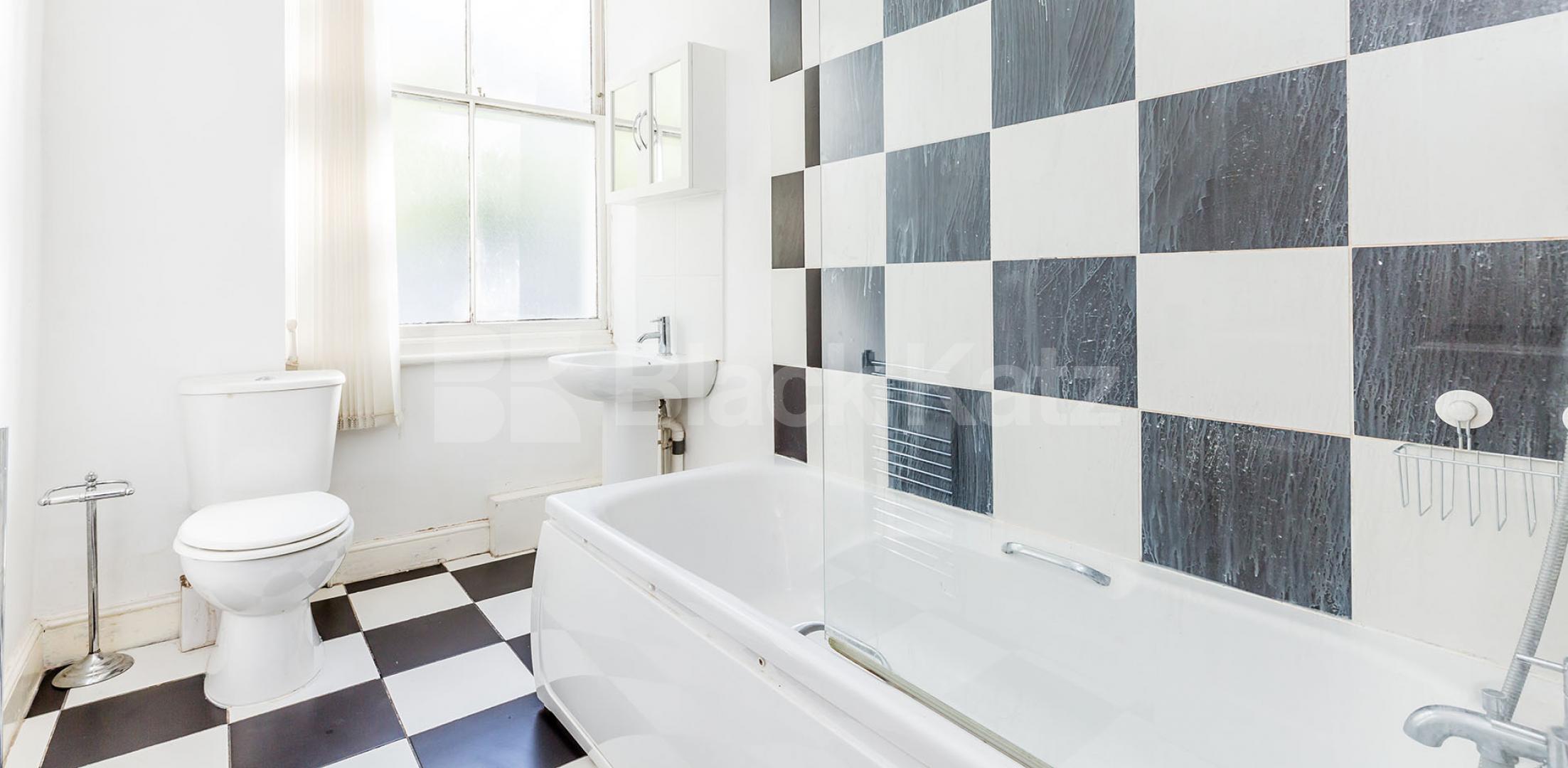 			NEW INSTRUCTION!, 1 Bedroom, 1 bath, 1 reception Flat			 Chesterton Road, LADBROKE GROVE